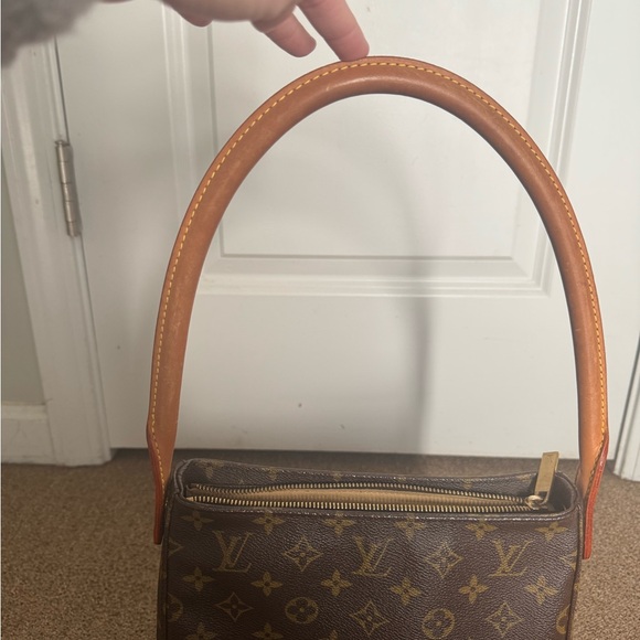 Louis Vuitton Classic Monogram Shoulder Bag - Picture 8 of 11